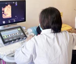 ̥紳 ϽҽԺרҵŶΪĸӤȫݻ