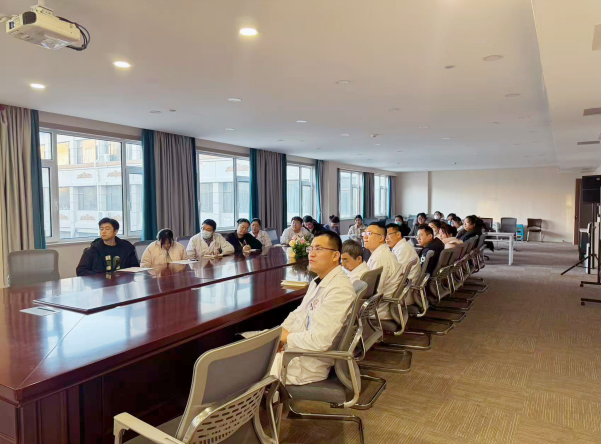 �۽�ǰ�ؼ��� �����ٴ������Ͻ�ҽԺ��չ����ɭ�뼹���̼���ѵ