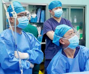 ϽҽԺƳɹΪС֢ɸѶȰ׽ʯ