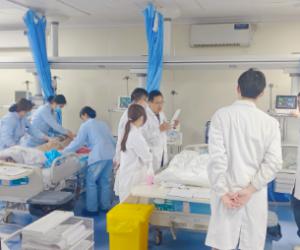 ʡ����Ժר���ŶӸ��ܼ����Ͻ�ҽԺICU Σ�ػ��߾���ˮƽȫ��λ������